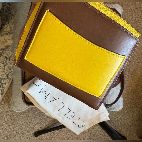 Stella McCartney Vegan Teddy bag and a wallet preowned - Picture 5 of 17